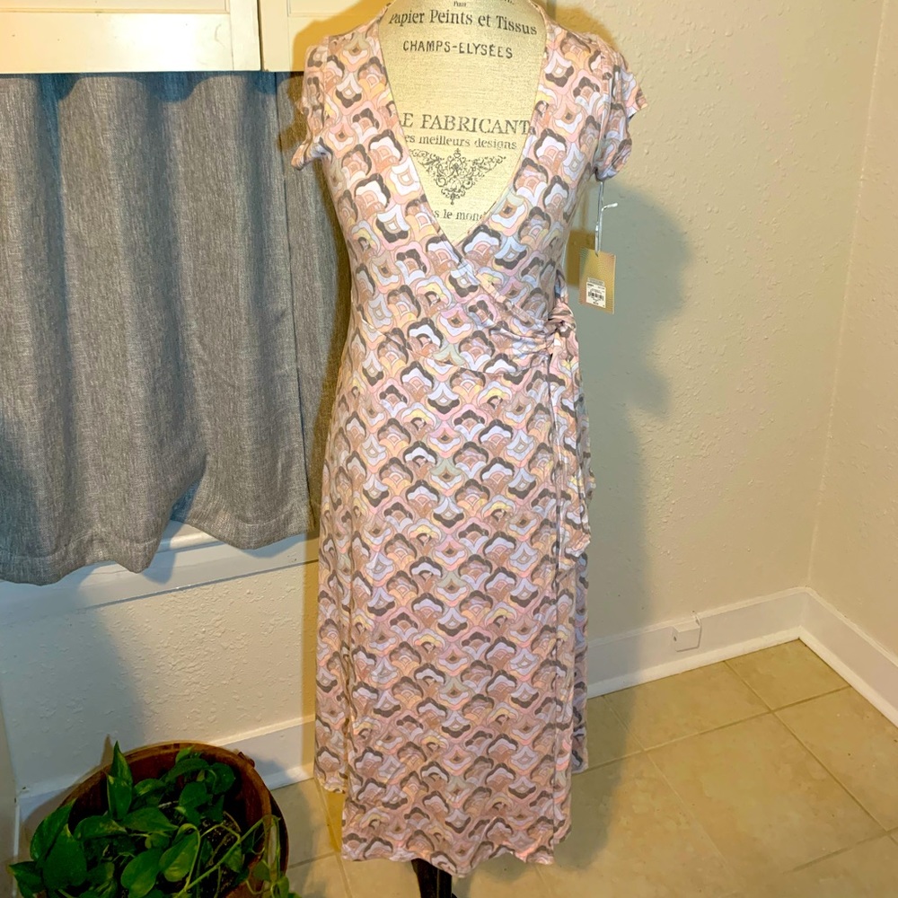 NWT a:glow Maternity Kimono Dress pink scales sz Small